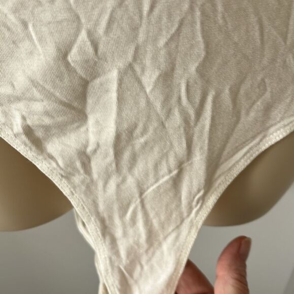 Floral Print Blouse top w White Bodysuit by Heyson Front tie So pretty - Picture 4 of 9